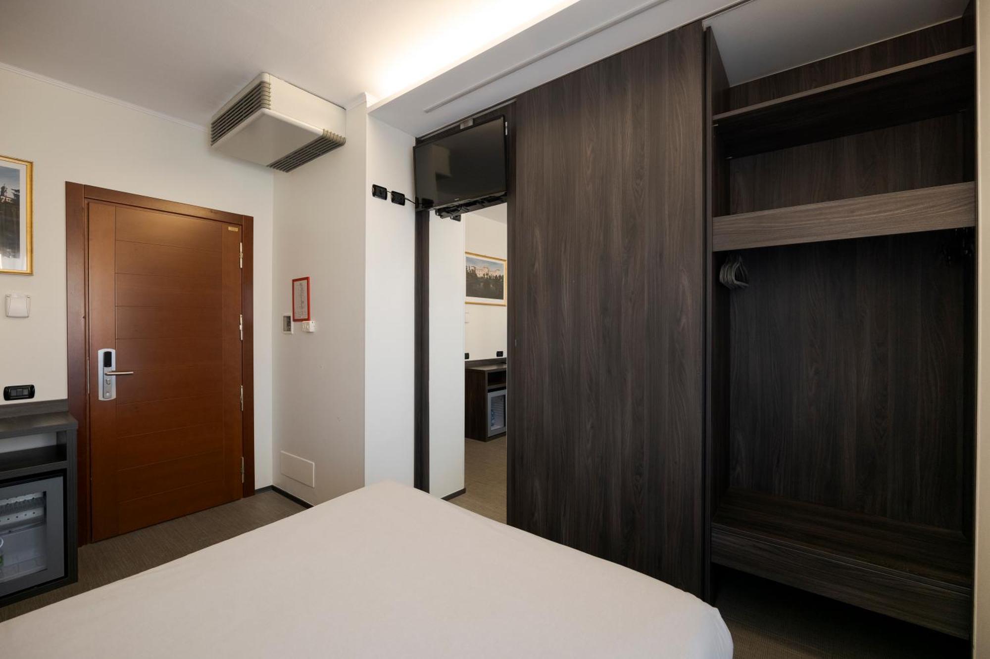 Hotel Hotel Ungheria Varese 1946