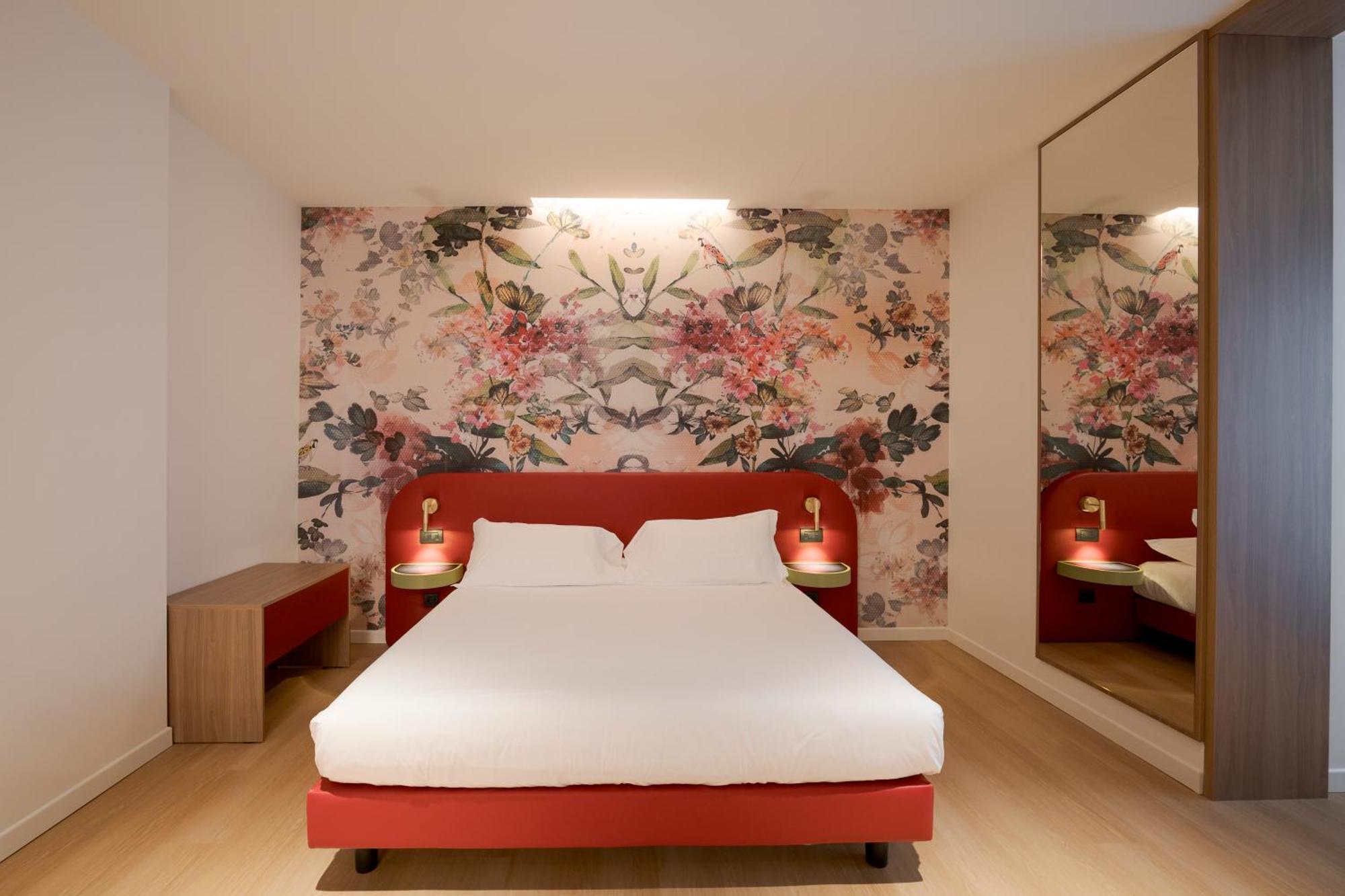 Hotel Ungheria Varese 1946 Hotel 3*